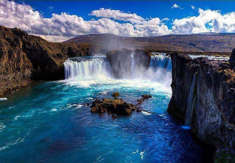 Diamond Painting Waterval Blauw Water voorbeeldafbeelding van het volledige ontwerp