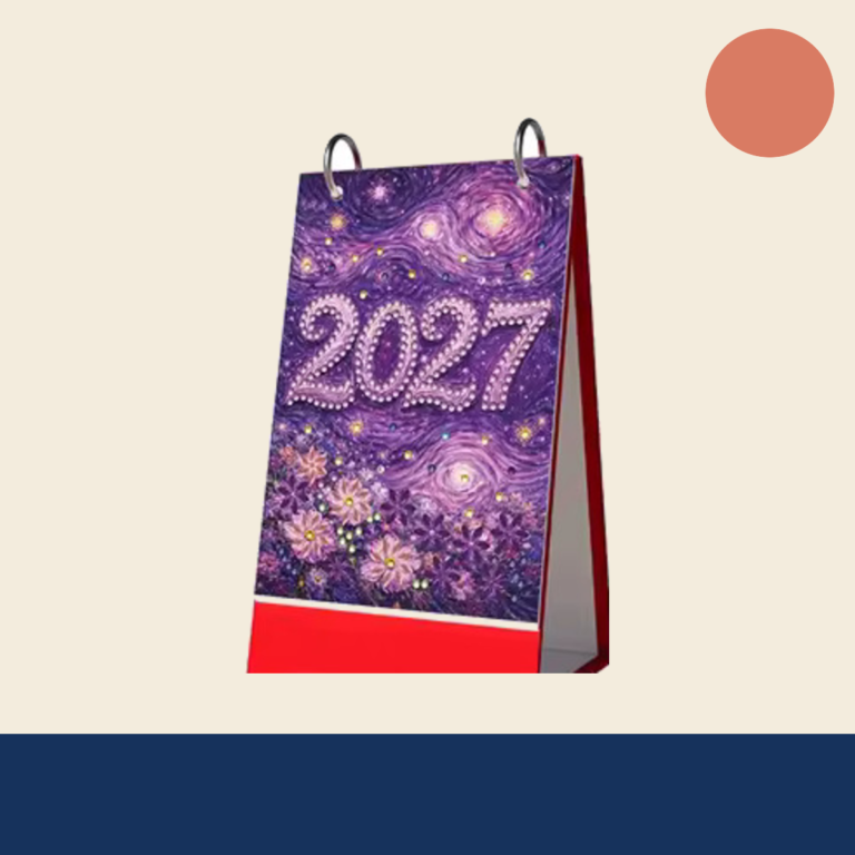 Paarse staande diamond painting bureaukalender met duidelijk jaartal 2027