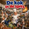 Cartoon van een kok die met vier koekenpannen tegelijk jongleert terwijl er vlammen uit een pan slaan, met de tekst De kok in de spits